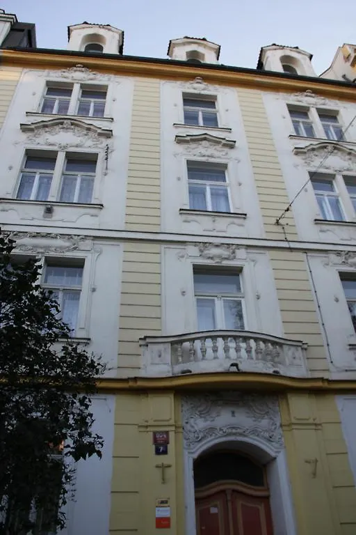 Crown Apartment Prague