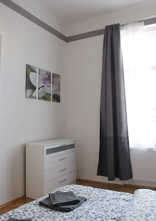 Crown Apartment Prague