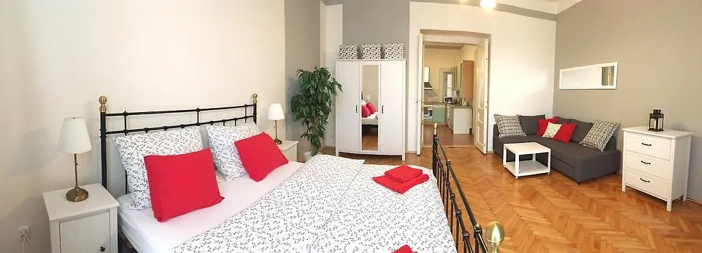 Crown Apartment Prague